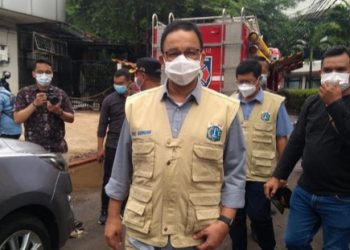 Gubernur Anies Bebaskan Warganya untuk Menerima atau Menolak Vaksin Corona