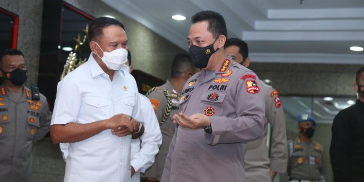 Kompetisi Sepak Bola Diizinkan, Kapolri Ingatkan Komitmen Penegakan Prokes