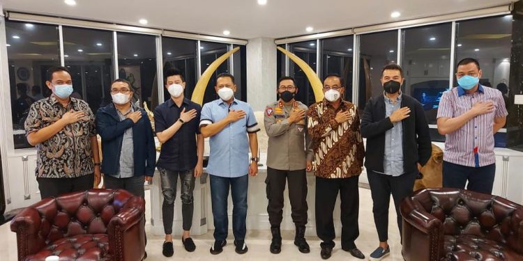 Terima Kakorlantas Polri, Ketua MPR RI Dukung Pengurusan SIM Online