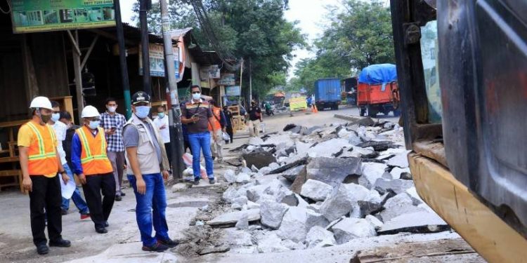 Pemkot Perbaiki Enam Titik Jalan Rusak Sepanjang 5 Kilometer