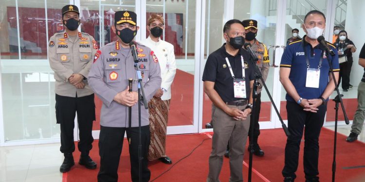 Kapolri Sidak Pertandingan Piala Menpora 2021 di Solo