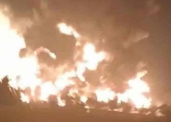 Kilangan Balongan Meledak dan Terbakar, Warga Sekitar Dievakuasi