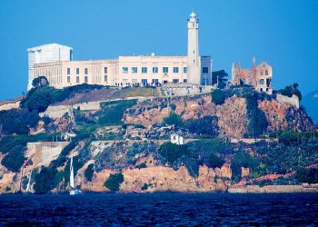 Wisata di Pulau ‘Penjara’ Alcatraz Kembali Dibuka. Siapa Berminat?