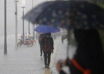 Kepulauan Seribu Berpeluang Hujan Petir, Tangsel Hujan Sedang