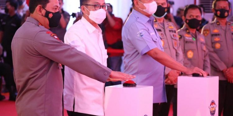 Kapolri Sebut Perpanjang SIM Bisa dari Rumah