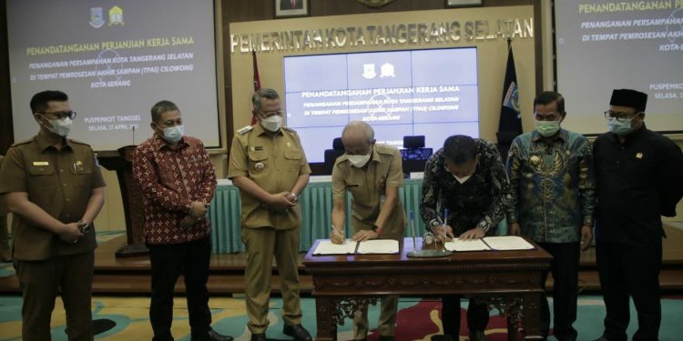 Pemkot Tangsel dan Pemkot Serang Tandatangani Perjanjian Kerjasama TPA Cilowong