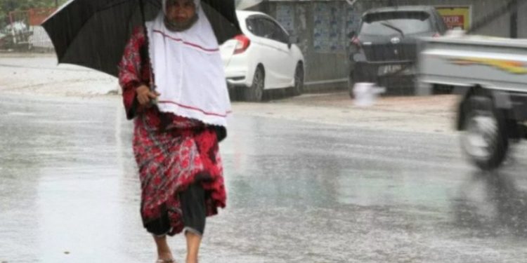 BMKG Keluarkan Peringatan Dini Hujan Lebat di Beberapa Wilayah Indonesia, Banten Termasuk!