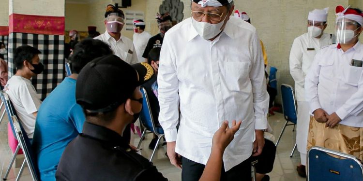 Pemkot Tangsel Gelar Vaksinasi di Pura Parahyangan Jagat Guru