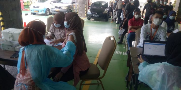 Polresta Bandara Soetta Vaksin Gratis Ratusan Pekerja