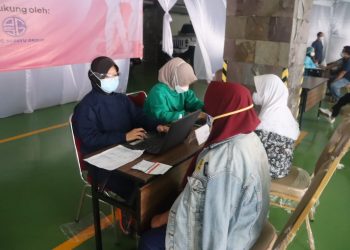 Ratusan Warga Serbu Gerai Vaksinasi Merdeka Polresta Bandara Soetta