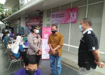 Pelayanan Gerai Vaksinasi Merdeka Polsek Neglasari Diapresiasi Tokoh Masyarakat