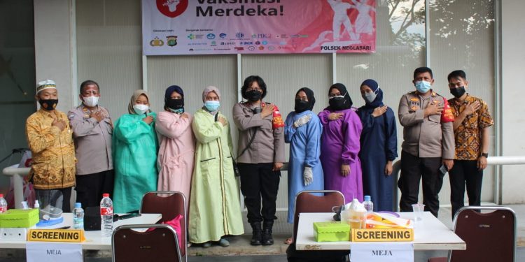 Vaksinasi Merdeka, Polsek Neglasari Klaim telah Vaksin 1000 Orang Lebih