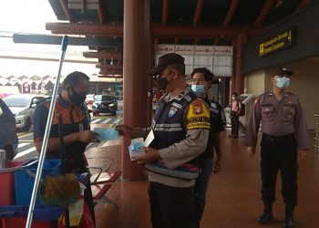 Terminal di Bandara Soekarno-Hatta Disisir Puluhan Polisi