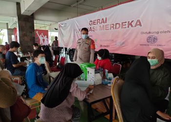 Gerai Vaksinasi Merdeka Polresta Bandara Soetta Vaksin 267 Orang