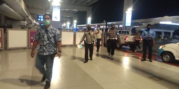 Begini, Sinergitas TNI-Polri Cegah Covid-19 di Bandara Soekarno-Hatta