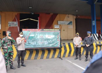 Kedatangan Vaksin Sinovac di Bandara Soetta Dijaga Ketat TNI-POLRI