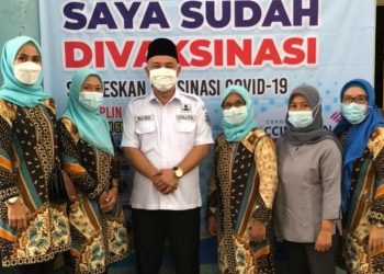 Ratusan Warga Antusias Ikuti Vaksinasi Covid-19 Tahap Dua di Bitung Jaya