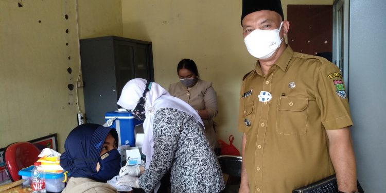 Ratusan Warga Desa Bitung Jaya Antusias Ikuti Vaksinasi