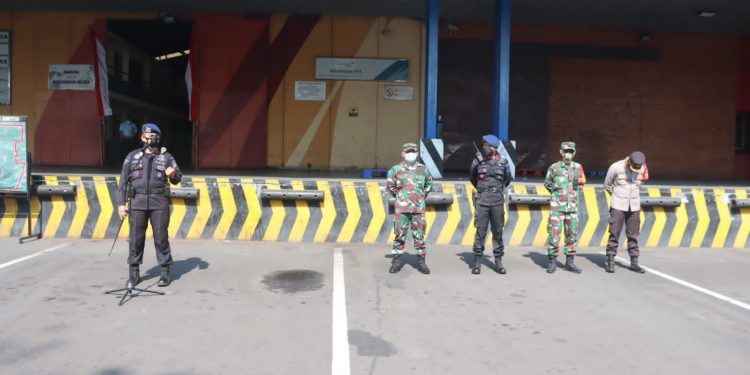 Vaksin Astrazeneca Tiba di Bandara Soetta, TNI-POLRI Disiagakan