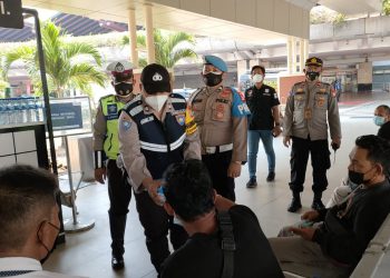 Perketat Penerapan Prokes, Polresta Bandara Soetta Kerahkan Puluhan Personel