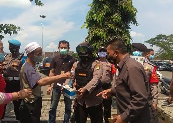 Polresta Bandara Soetta Ajak para Sopir Taksi Disiplin Prokes