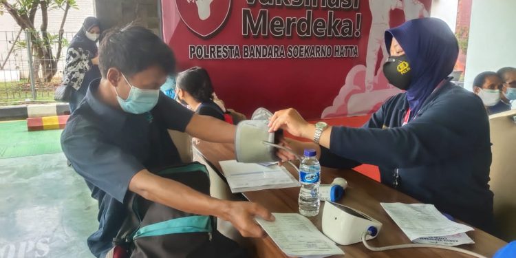 Hari ini 132 Orang Vaksin di Polresta Bandara Soetta