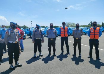 Area Pengendapan Taksi di Bandara Soetta Didatangi Puluhan Polisi