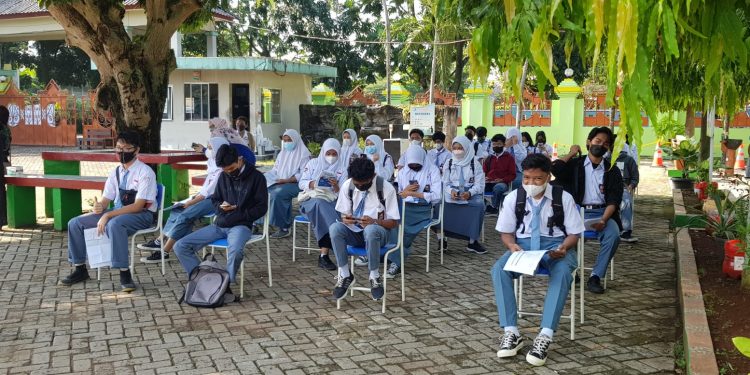 Siap Gelar PTM, Alhamdulillah, Seluruh Siswa SMAN 6 Tangsel sudah Divaksin