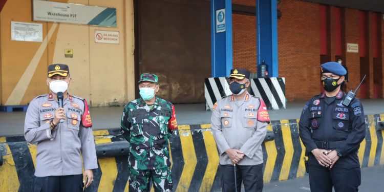 Satu Juta Lebih Dosis Vaksin Astrazeneca Tiba di Bandara Soekarno-Hatta