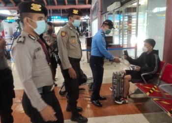 Terminal Bandara Soetta Kembali Disisir Puluhan Polisi