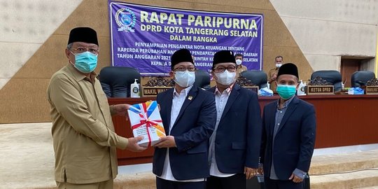 Walikota Ben Sampaikan Rancangan RAPBD-P Tahun 2021 di Hadapan Dewan