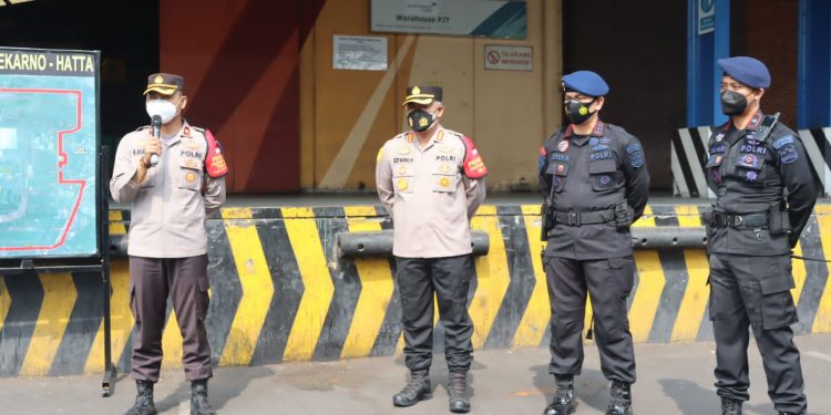 705. 300 Dosis Vaksin Astrazeneca Tiba di Bandara Soetta