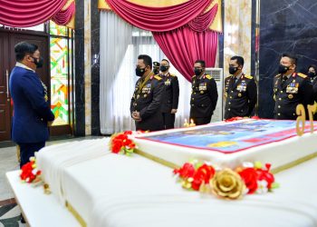 HUT TNI ke-76, Kapolri : Bersatu, Berjuang, Kita Pasti Menang