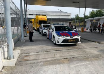 TNI-Polri Kawal Ketat Pendistribusian Vaksin Pfizer ke Jawa Barat