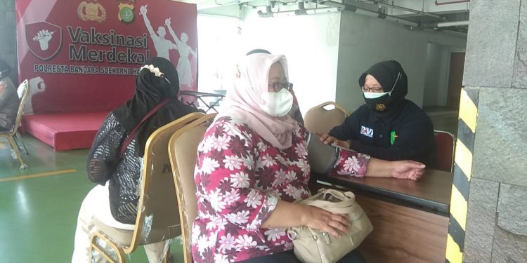 Gerai Vaksinasi Presisi Polresta Bandara Soetta Vaksin 70 Orang