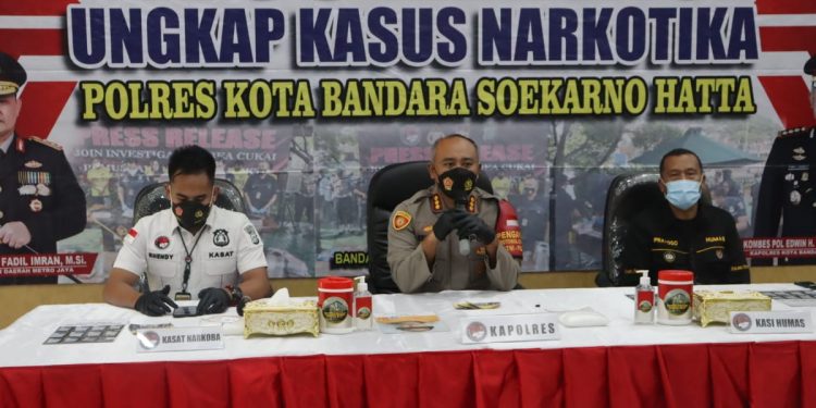Penyelundupan 3,2 Kilogram Sabu di Bandara Soetta Digagalkan Polisi