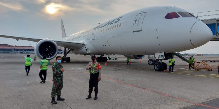 Bandara Soetta Kedatangan 441.620 Dosis Vaksin Astrazeneca
