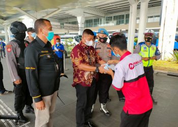 Penerapan Prokes di Terminal Bandara Soetta Diawasi Polisi