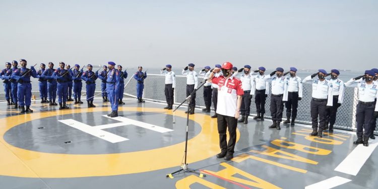 Kemenkumham Gelar Tabur Bunga di Teluk Jakarta