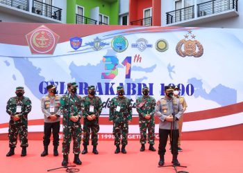 Panglima TNI dan Kapolri Hadiri Vaksinasi dan Baksos Akabri 1990