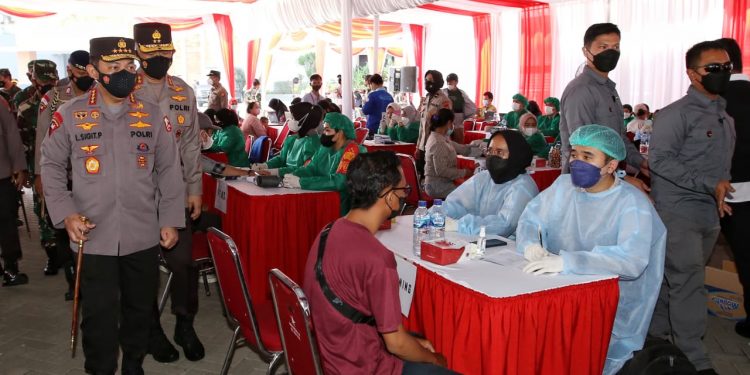 Cegah Lonjakan COVID-19 saat Libur Nataru, Kapolri: Tak Boleh Abai