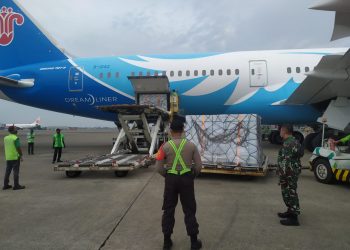 Empat Juta Dosis Vaksin Sinovac Tiba di Bandara Soetta