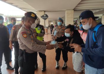 Puluhan Polisi Awasi Terminal Bandara Soetta