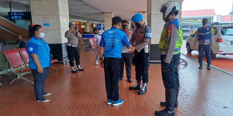 Awal November, Terminal Bandara Soetta Disisir Puluhan Polisi