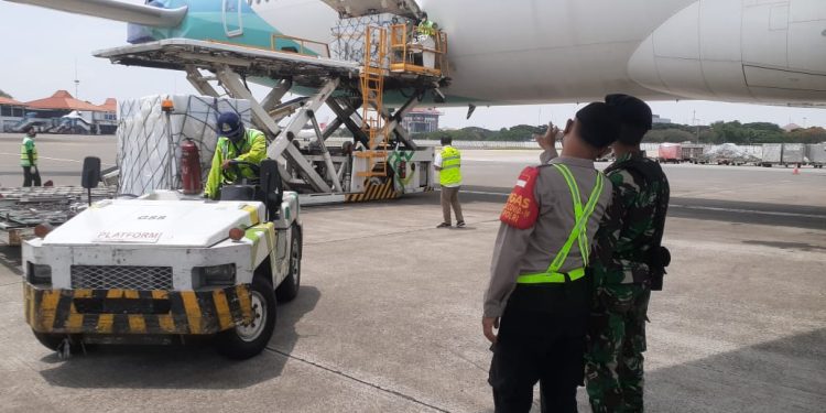Jutaan Dosis Vaksin Sinovac kembali Tiba di Bandara Soetta