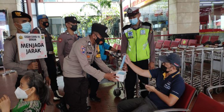Terminal di Bandara Soetta Dioperasi Polisi