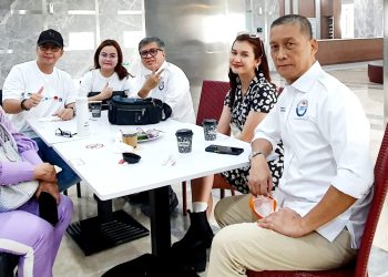 Bersama Pengacaranya, Artis Dea Imut Bantu Sosialisasikan Vaksinasi di RS YARSI
