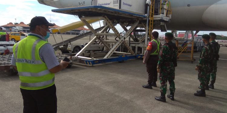 Bandara Soetta kembali Kedatangan Ribuan Dosis Vaksin Astrazeneca