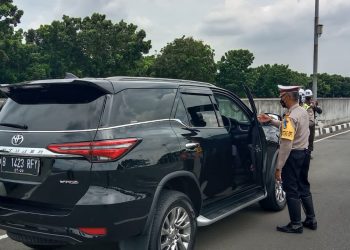 Operasi Zebra Jaya 2021, Polresta Bandara Soetta Bagikan Brosur dan Masker