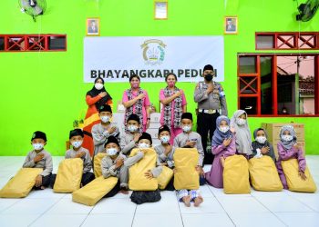 Ketua Umum Bhayangkari Gelar Baksos di Yogyakarta